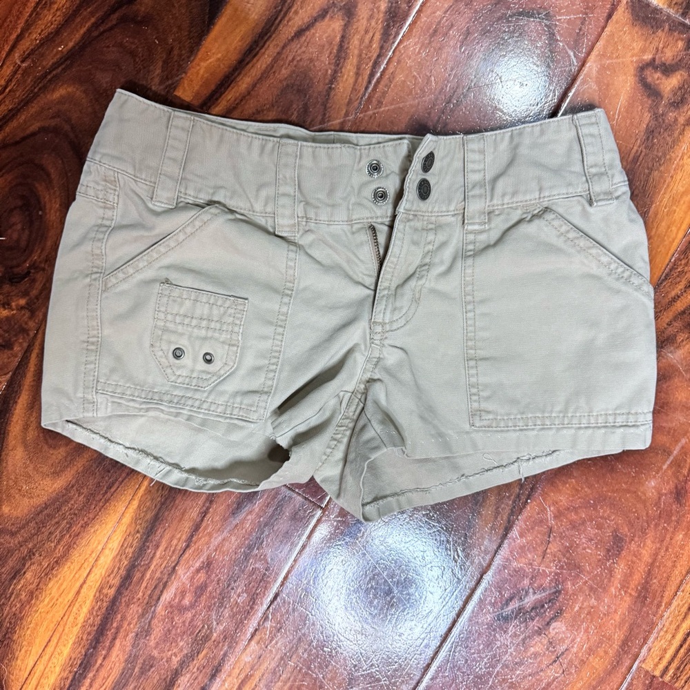 Old navy Women's size 2 Tan Shorts